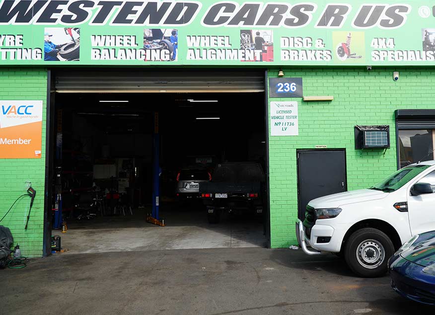Exterior of Westend Cars R Us workshop Exterior of Westend Cars R Us workshop